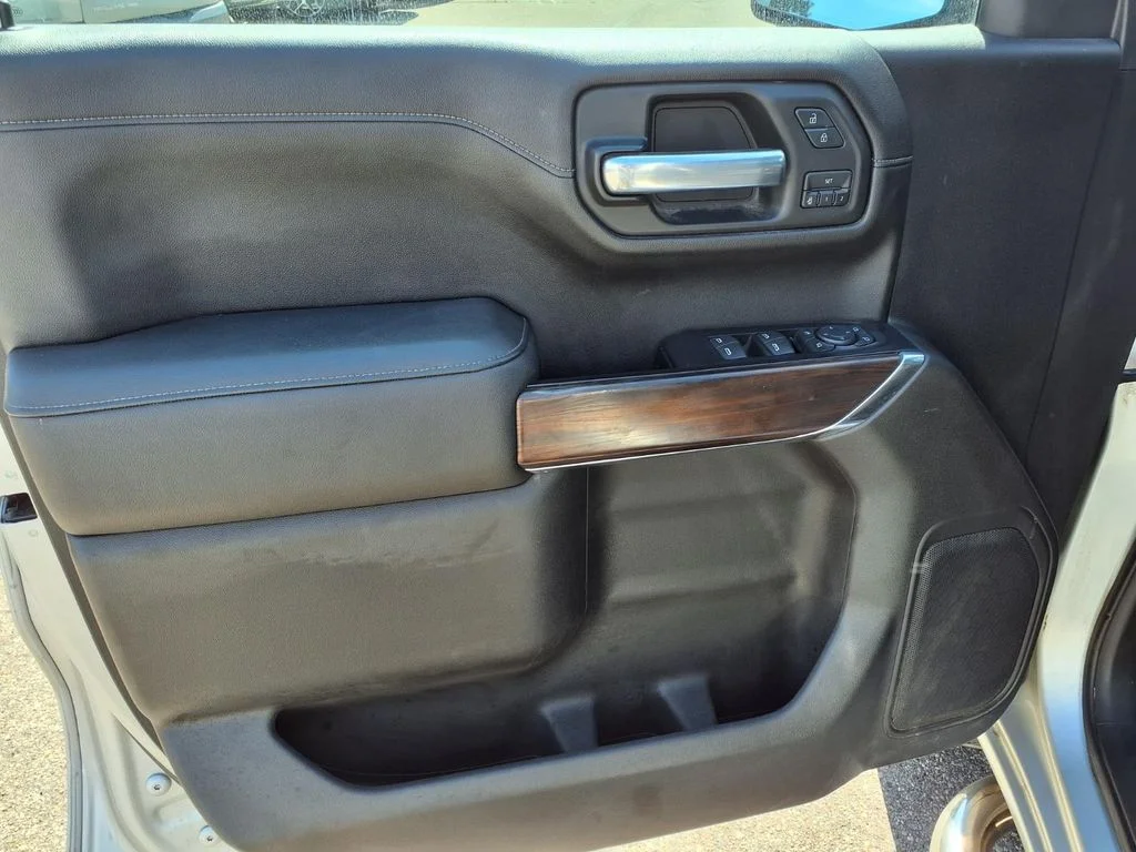 Used 2019 Silver GMC SLT image 13