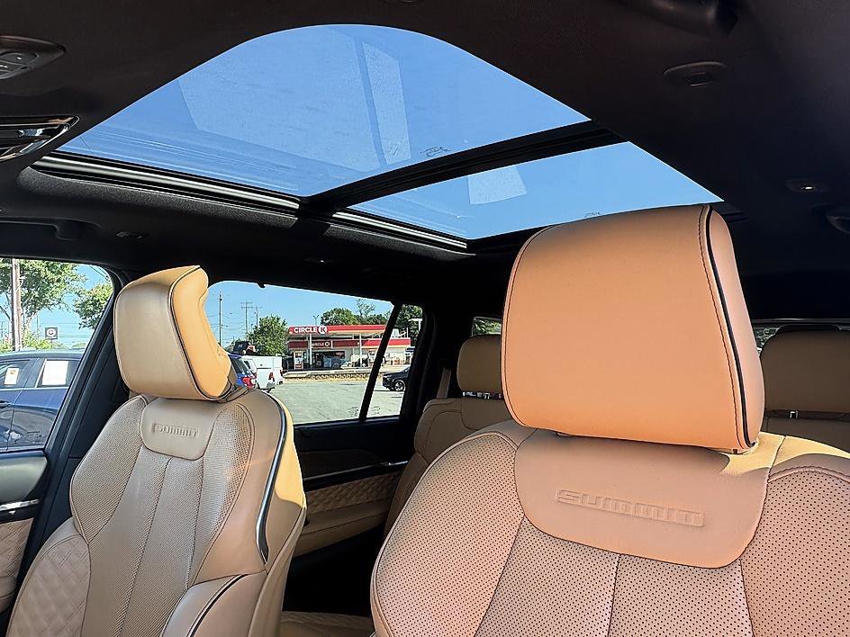 Used 2023 Bright White Clearcoat Jeep Summit image 20