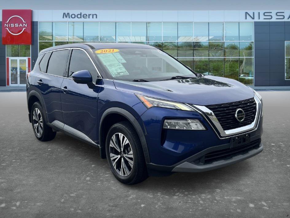Used 2021 Caspian Blue Metallic Nissan SV image 3
