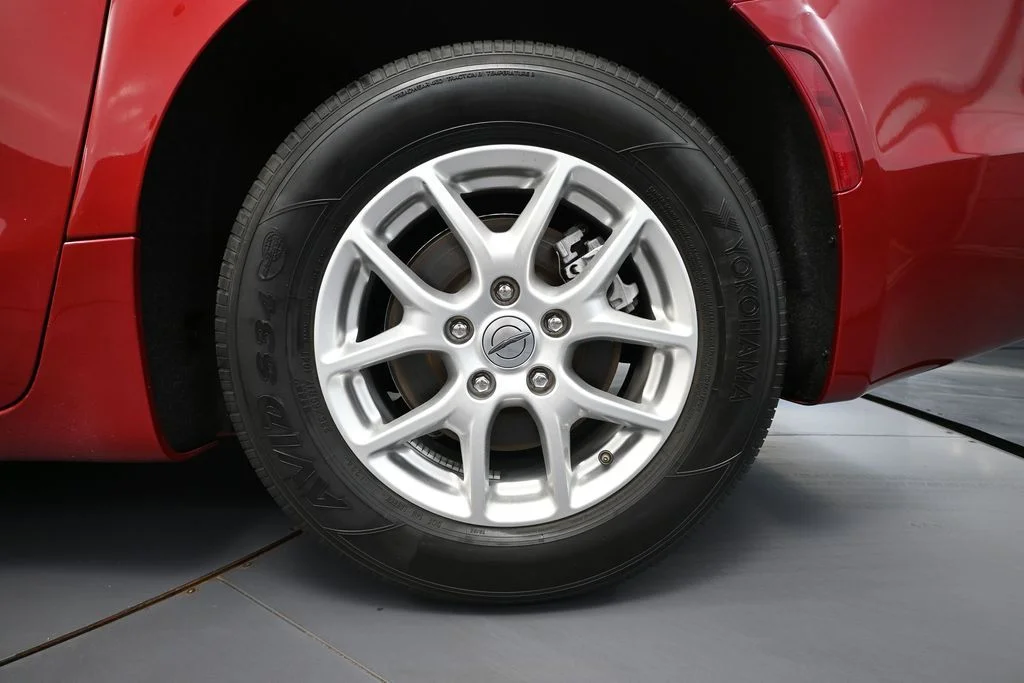 Used 2024 Red Chrysler Touring L image 13