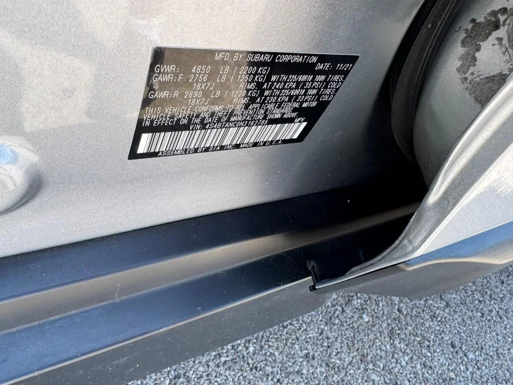 Used 2022 Ice Silver Metallic Subaru Limited image 25