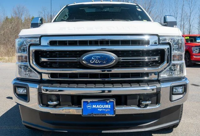 Used 2022 White Ford Lariat image 3
