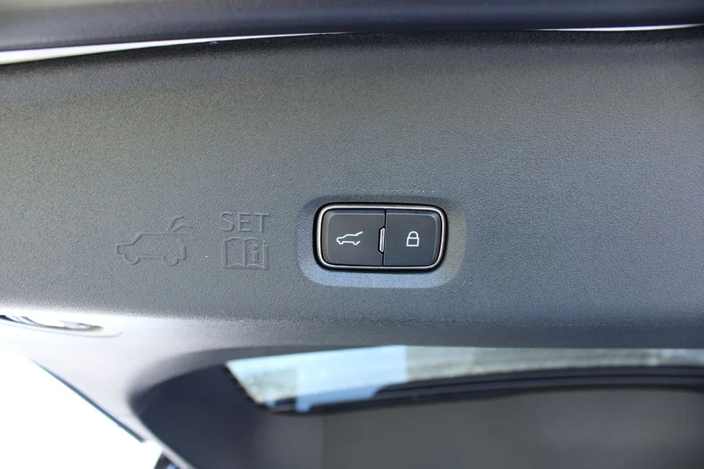 New 2026 Oxford White Ford Tremor® image 17