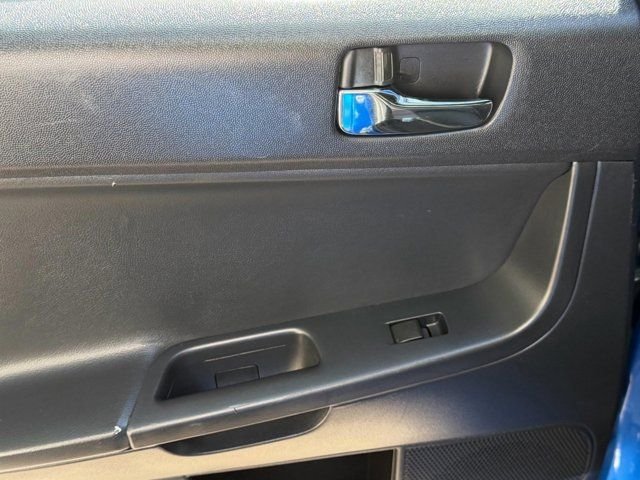 Used 2017  Mitsubishi ES image 12