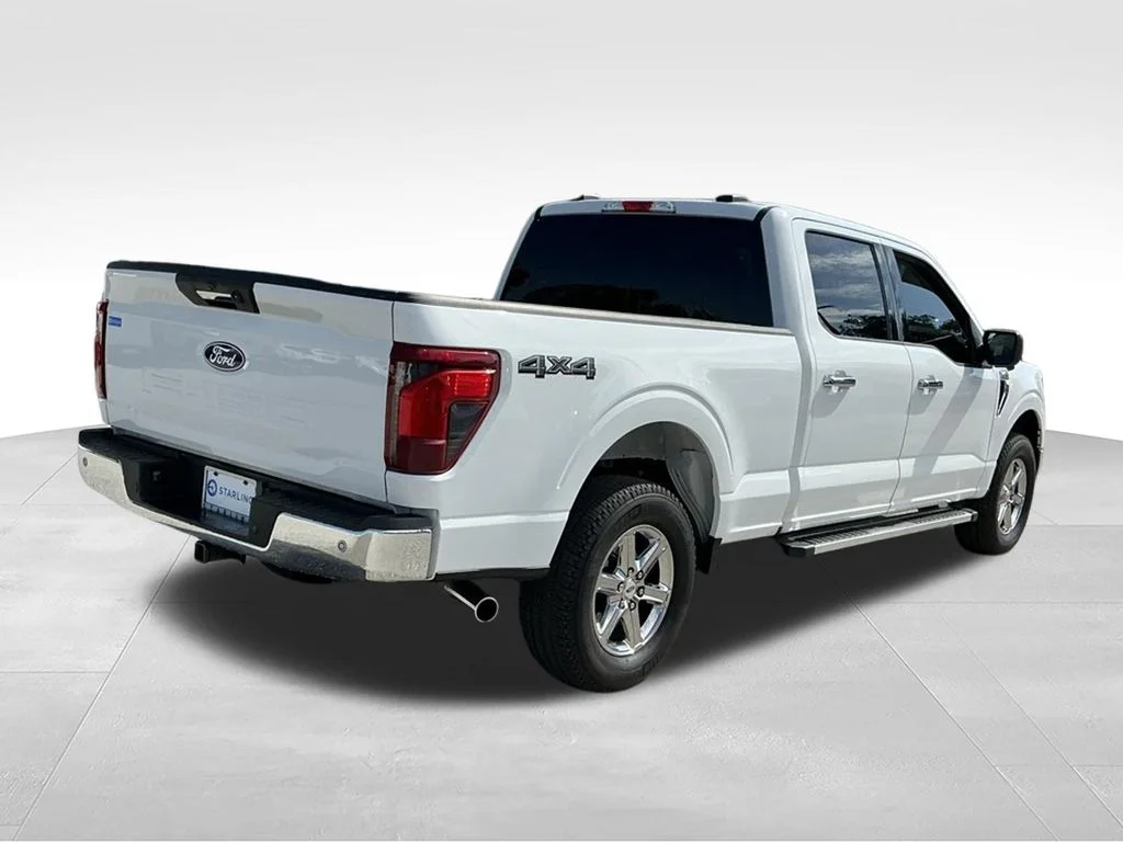 Used 2024  Ford XLT image 12