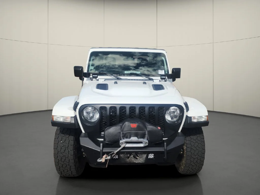 Used 2022 White Jeep Rubicon image 2