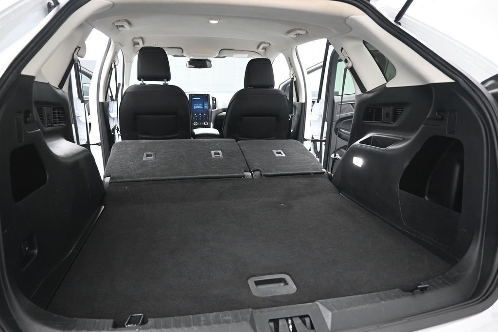 Certified Used 2022 White Ford SE image 21