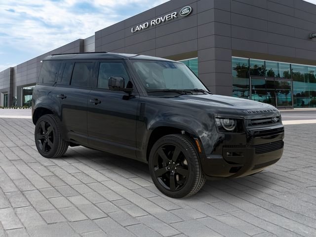 New 2026 Santorini Black Land Rover X-Dynamic SE image 7