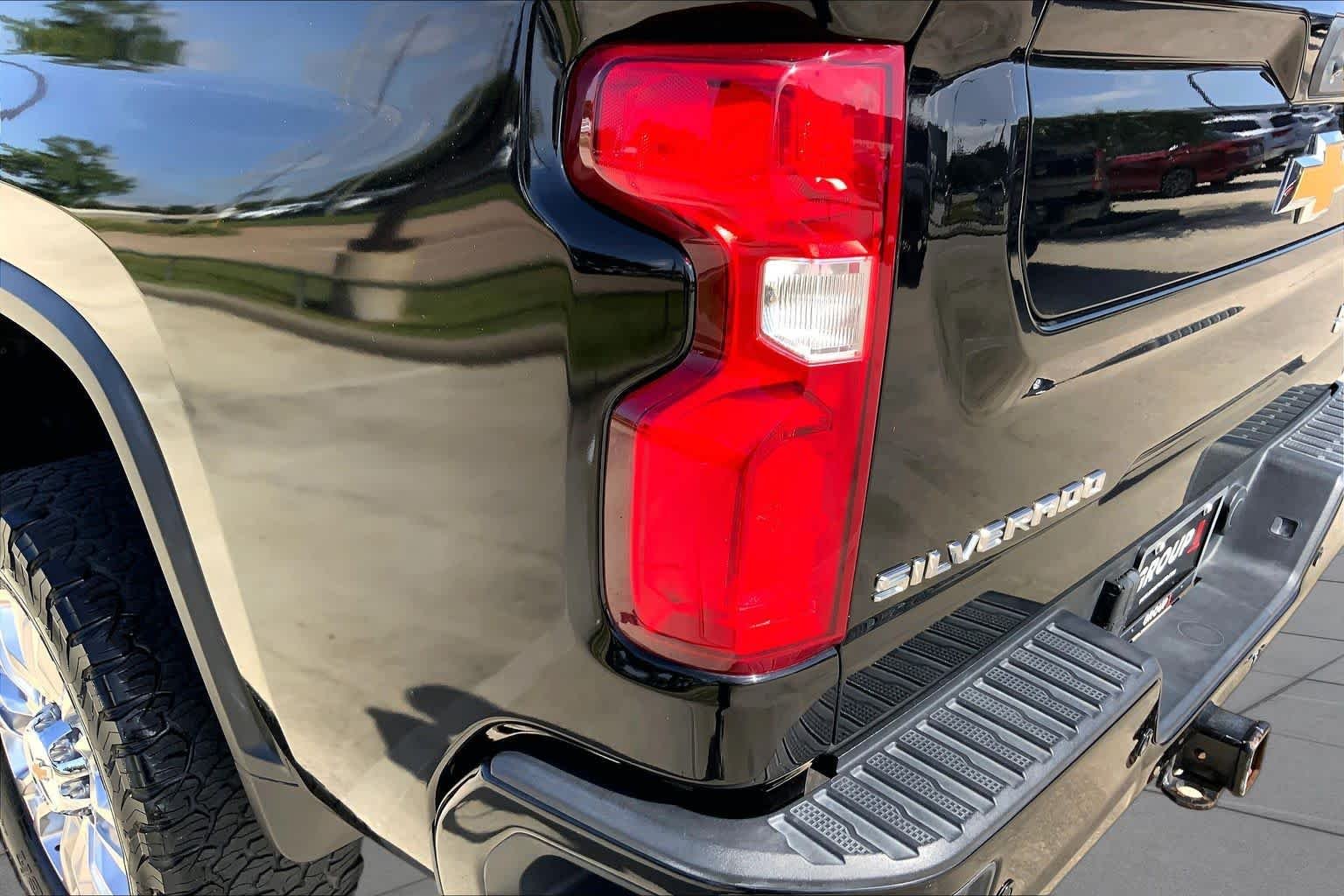 Used 2022 Black Chevrolet High Country image 55