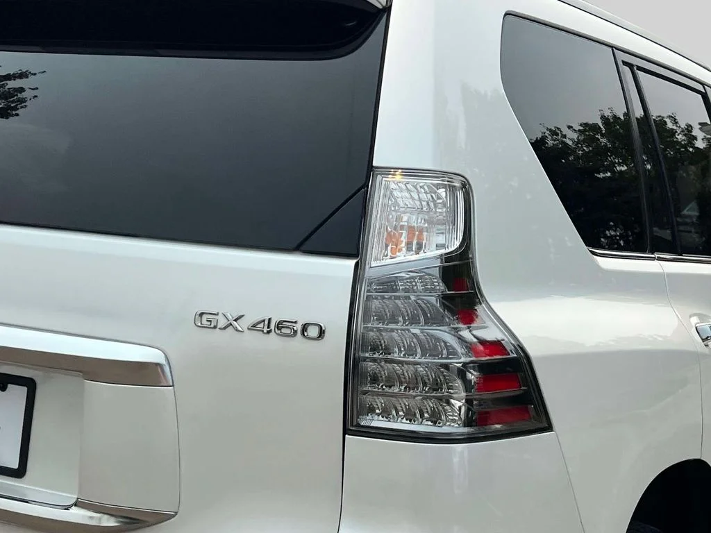 Certified Used 2023 White Lexus 460 image 9