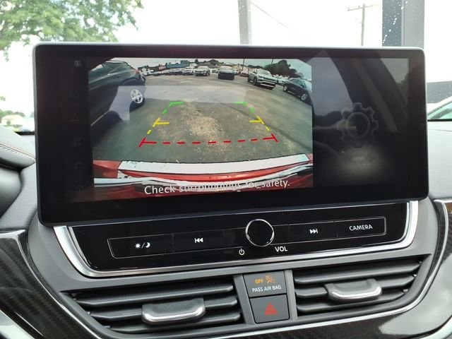 Used 2023 Red Nissan 2.5 SR image 19