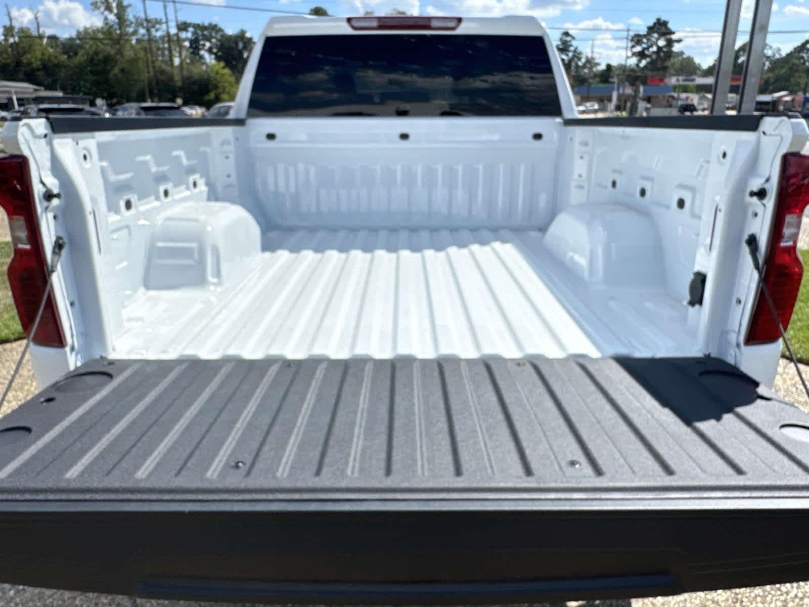 2026 Chevrolet Silverado 1500 LT - Photo 7