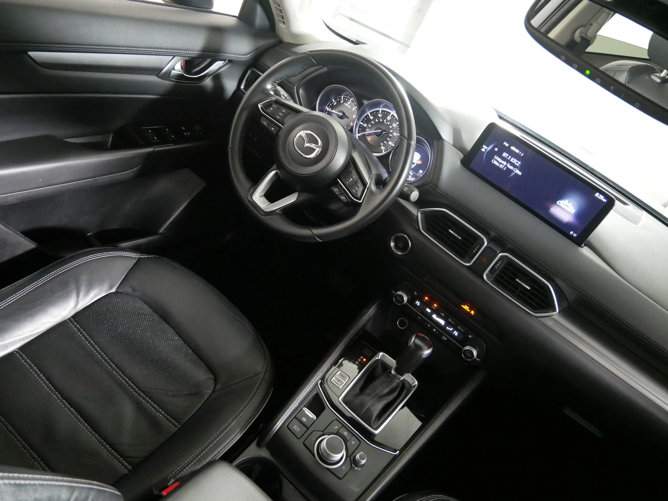 Photo 8