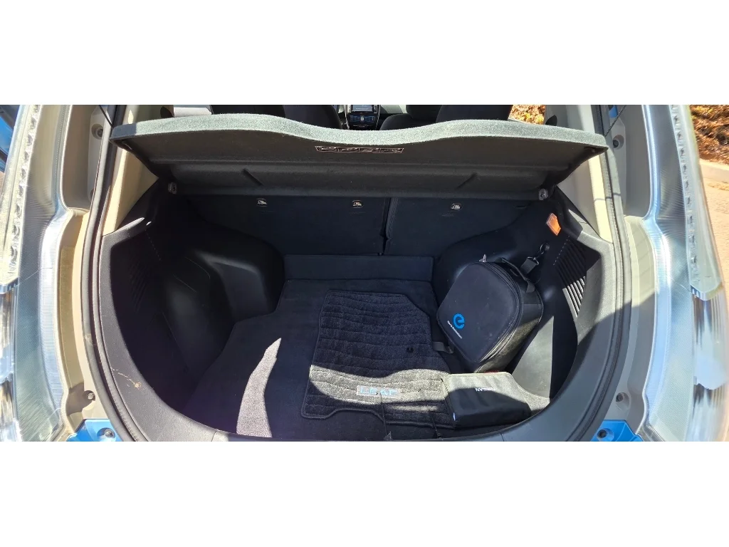 Used 2013 Blue Ocean Nissan SV image 8