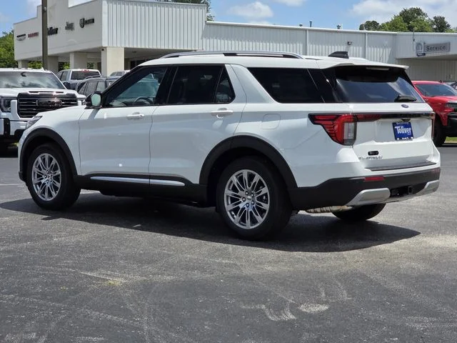 New 2026 Star White Metallic Tri-Coat Ford Platinum™ image 4