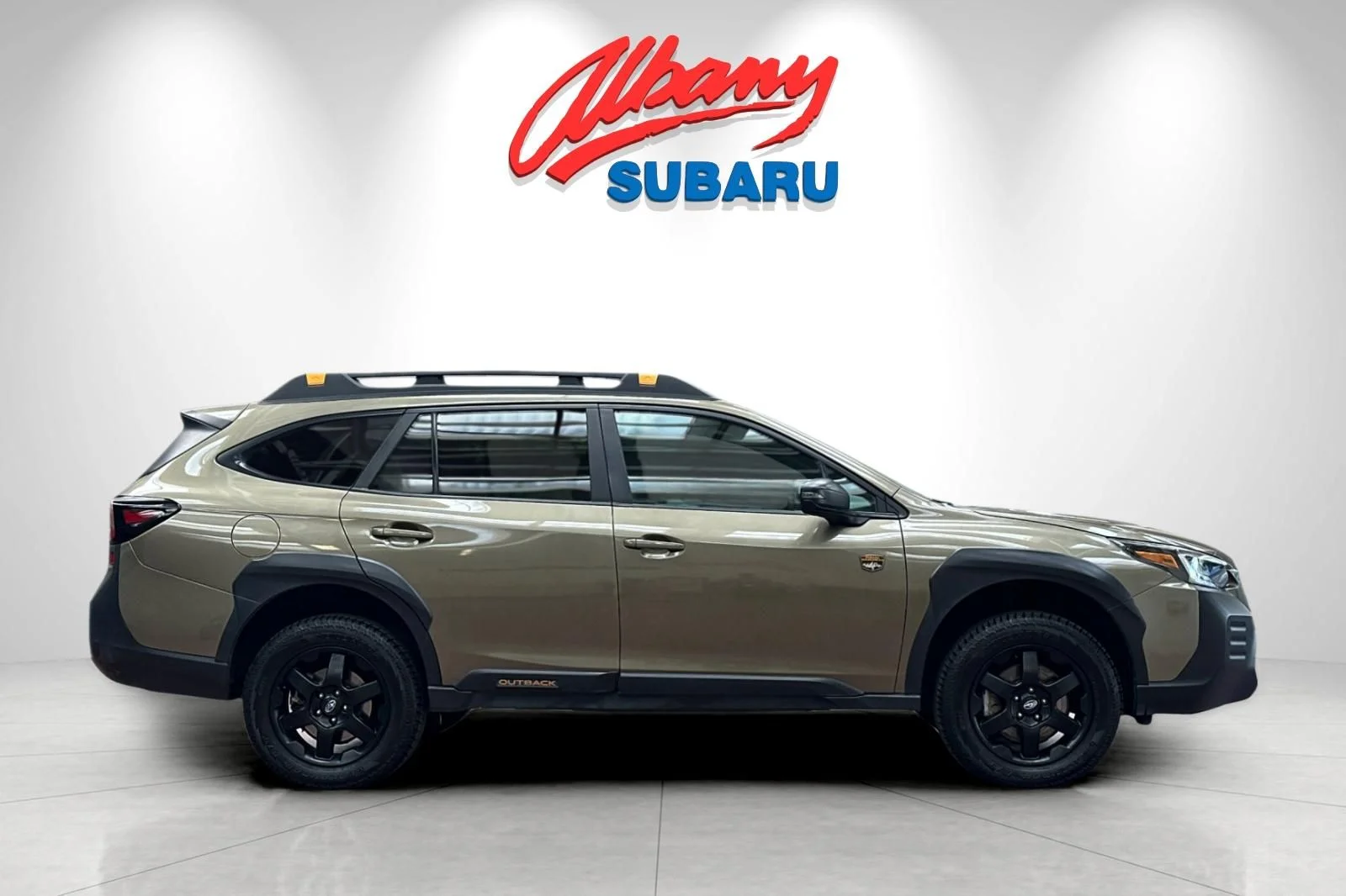 Used 2022 Brown Subaru Wilderness image 3