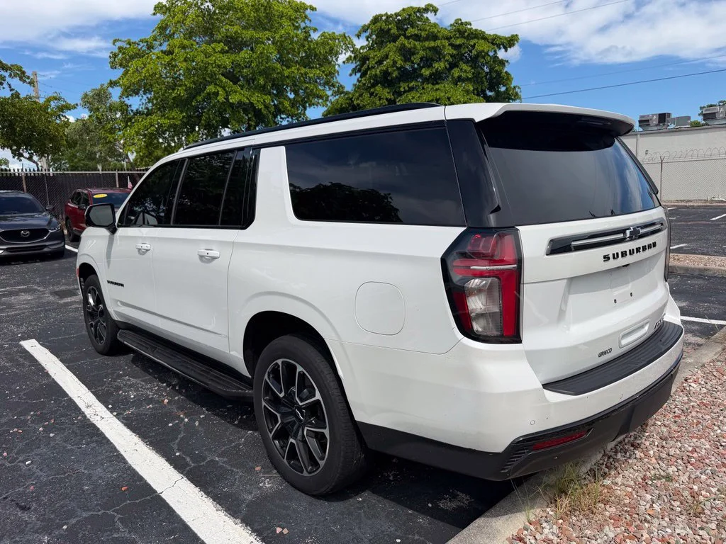 Used 2024 Iridescent Pearl Tricoat Chevrolet RST image 5