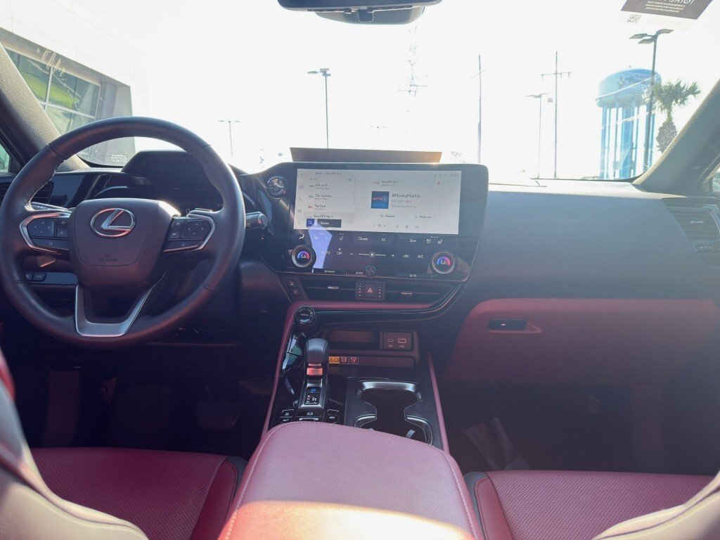 Certified Used 2025 Eminent White Pearl Lexus Luxury image 14