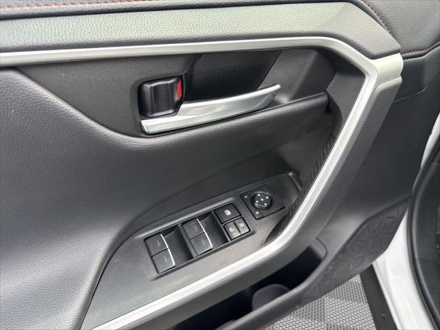Certified Used 2023 ICE CAP Toyota  image 17