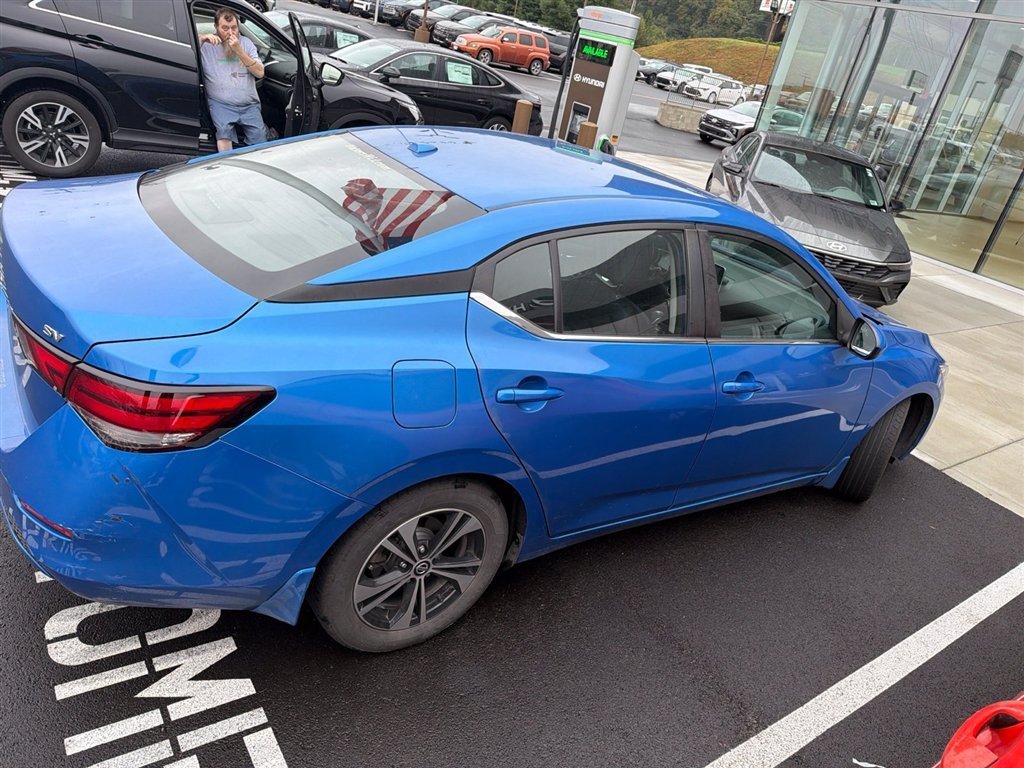Used 2022 Blue Nissan SV image 16
