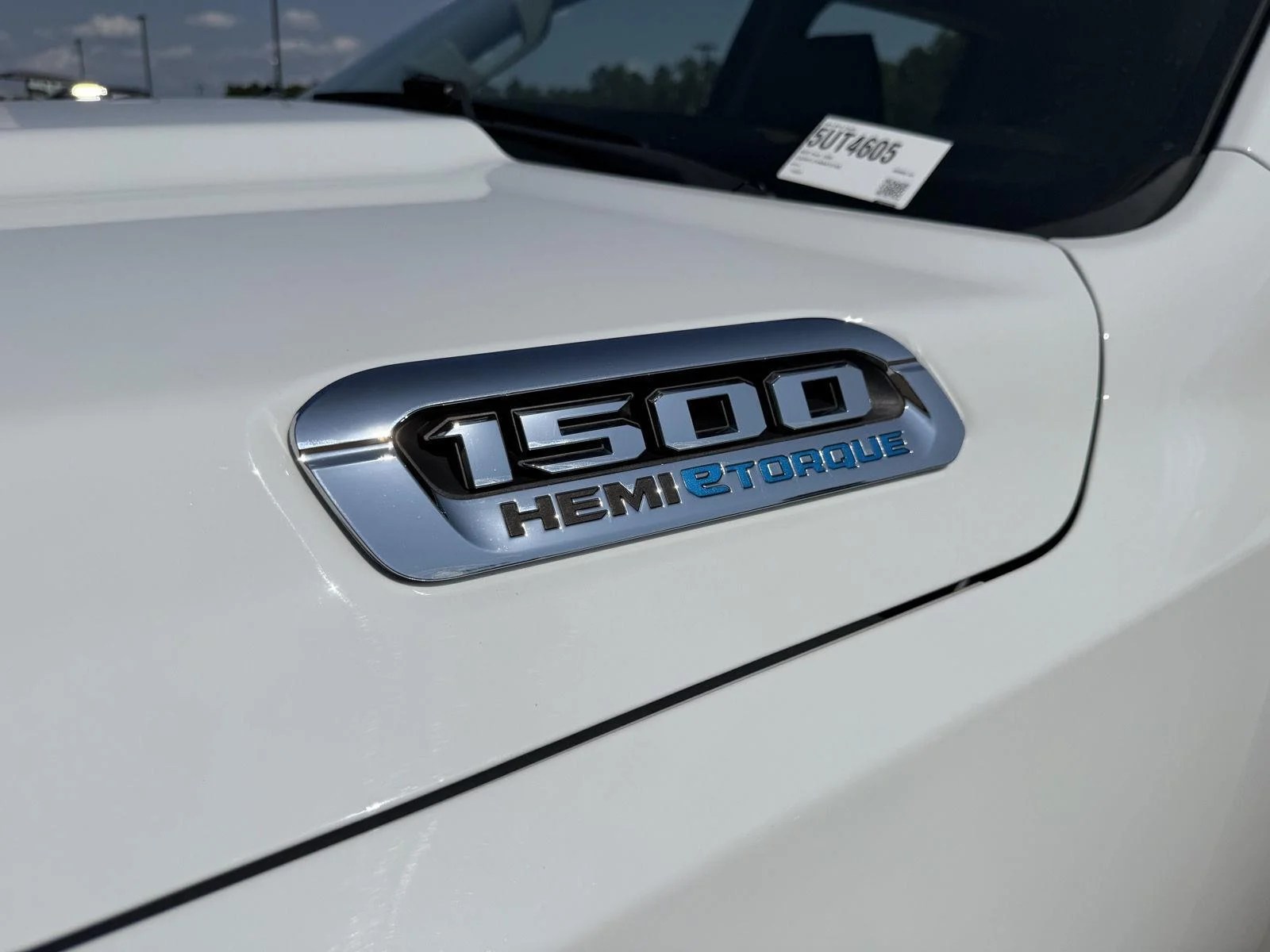 Used 2022 Bright White Clearcoat Ram Laramie image 25
