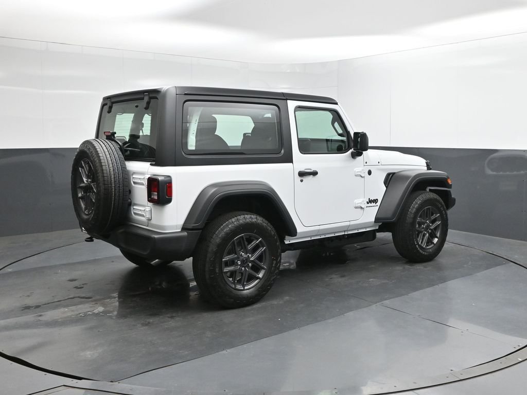 New 2026 Bright White Clear-Coat Exterior Paint Jeep Sport image 8