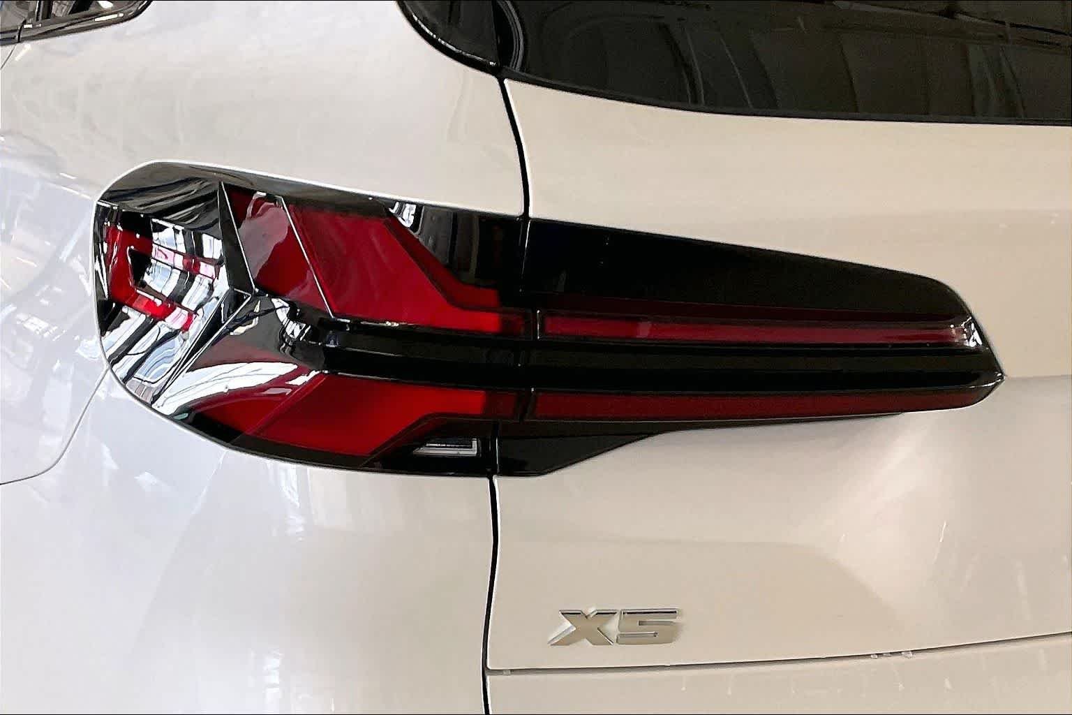 New 2026 Mineral White Metallic BMW M60i image 14