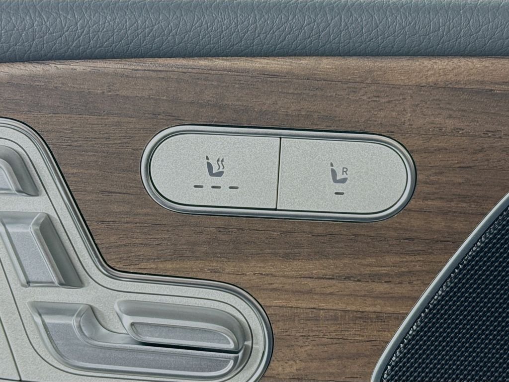 Used 2026 Blue Mercedes-Benz GLE 350 image 21