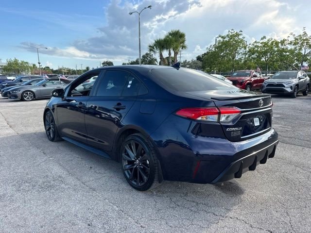 Used 2025  Toyota SE image 5