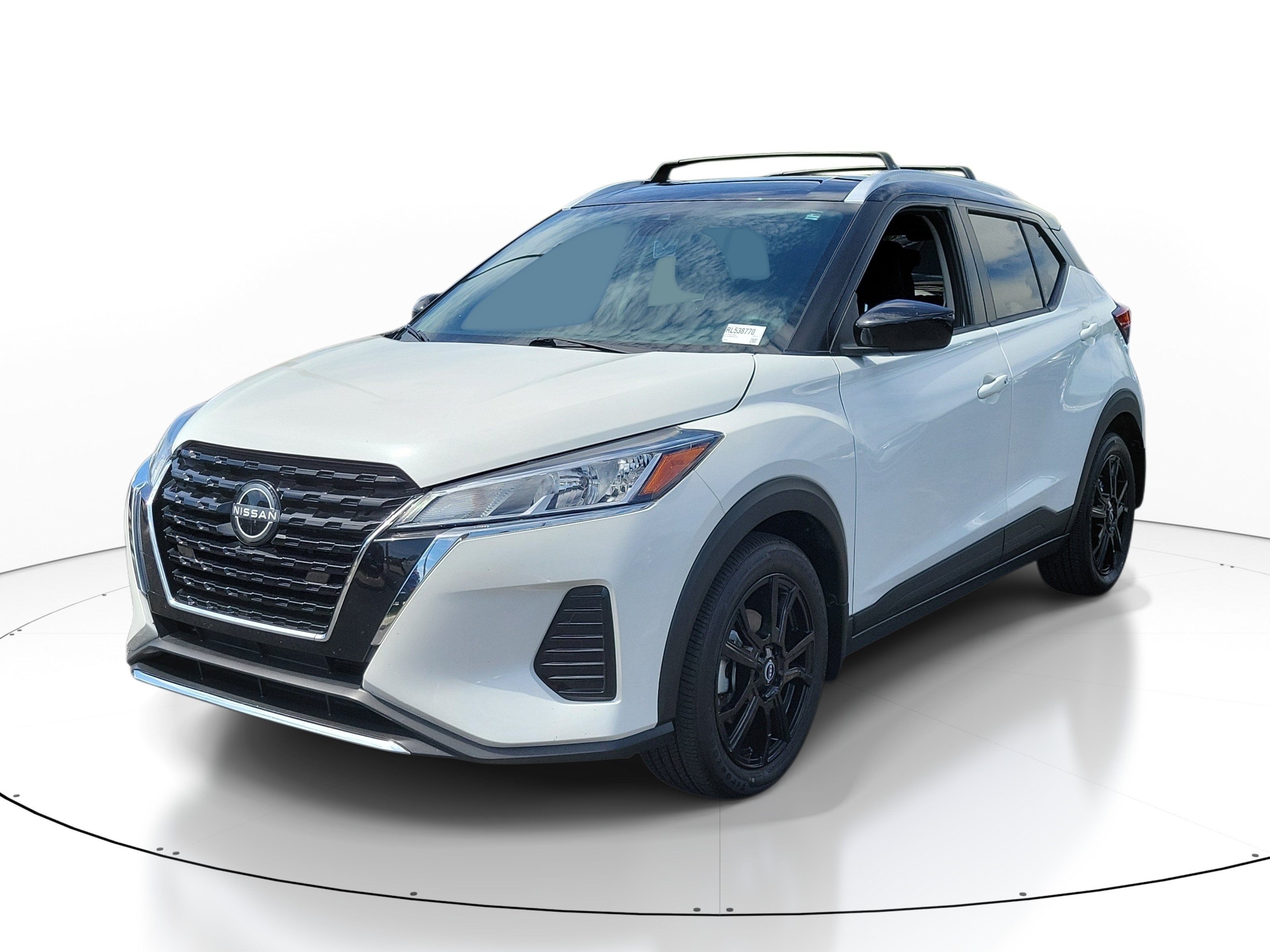 Used 2024 Aspen White Tricoat/Super Black Nissan SV image 2