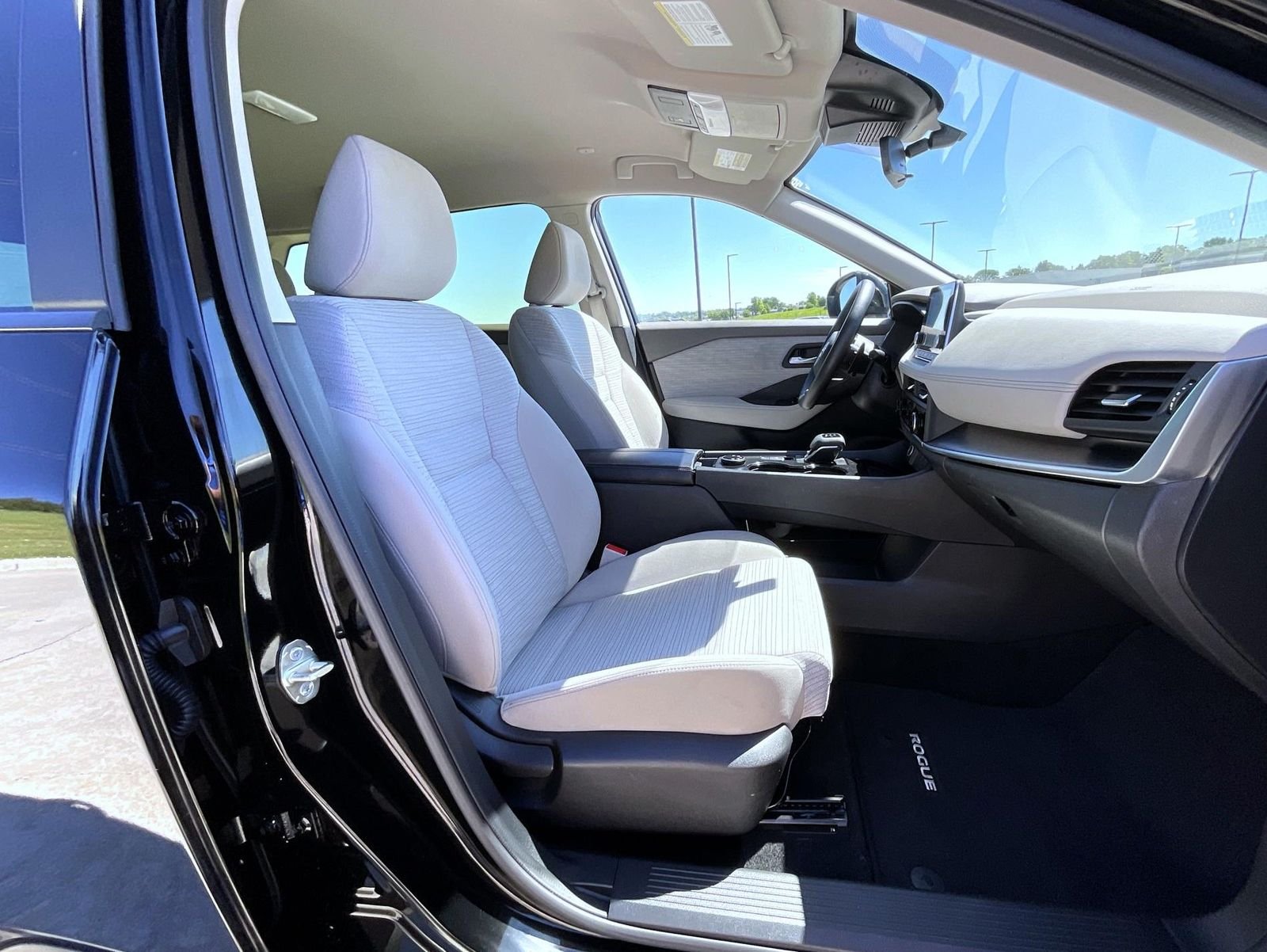 Used 2023 Black Nissan SV image 16
