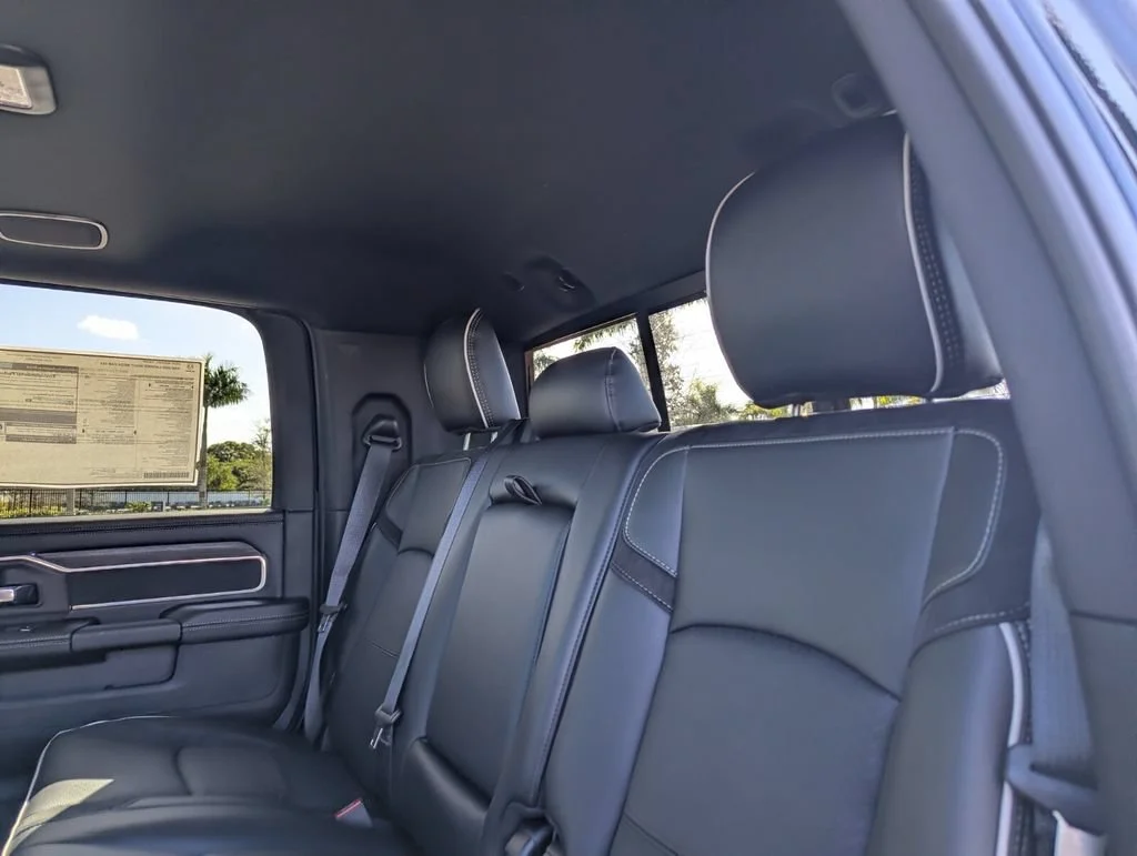 New 2026 Diamond Black Crystal Pearl-Coat Exterior Paint RAM Laramie image 8