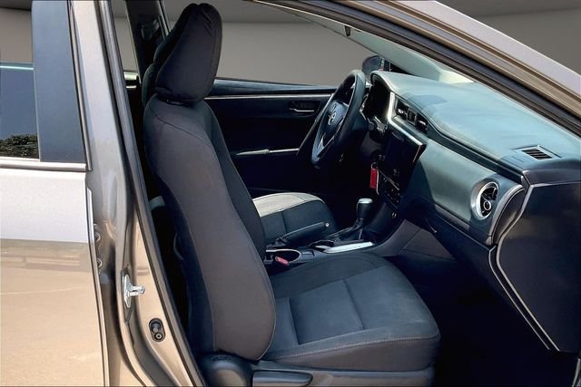 Used 2018 Gray Toyota LE image 7