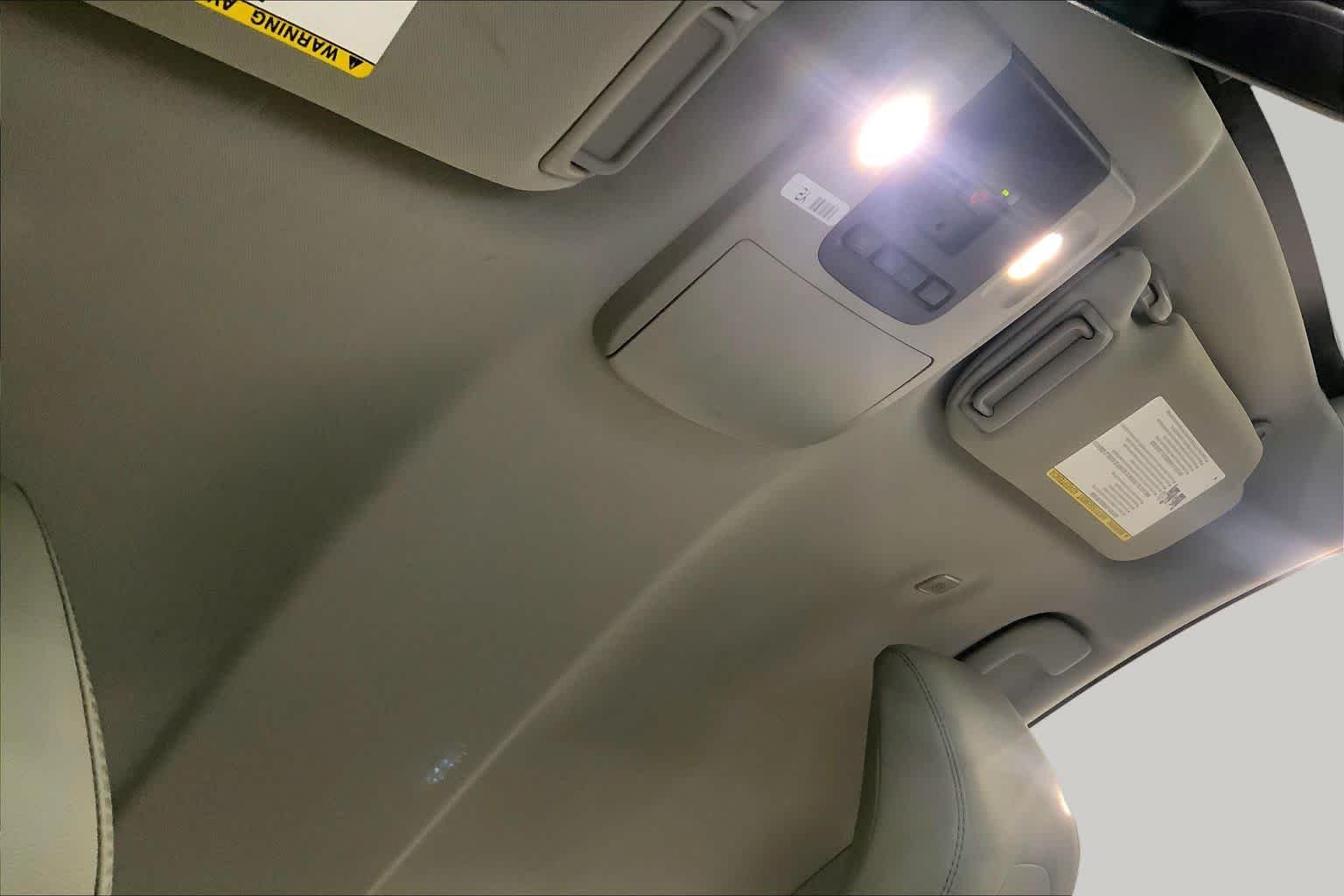 2025 Toyota Camry XLE - Photo 14