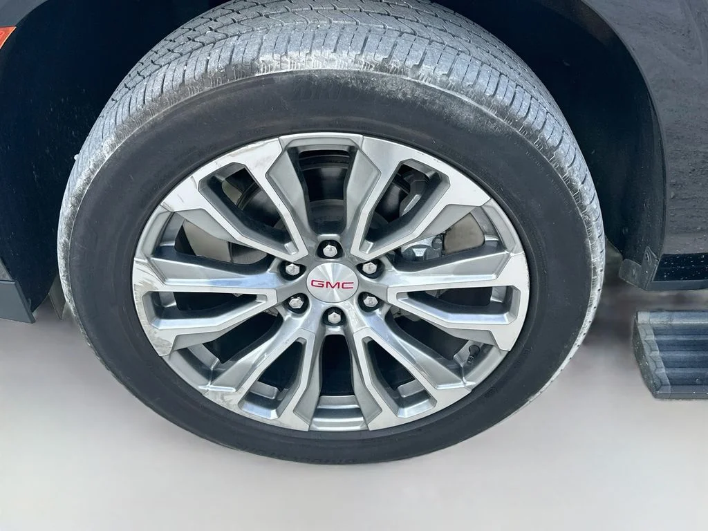Used 2021 Black GMC Denali image 34