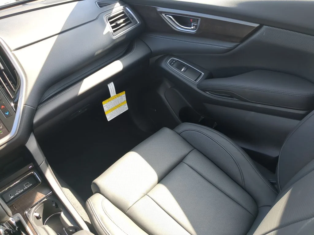 New 2026 AUTUMN GREEN METALLIC Subaru Touring 7-Passenger image 16