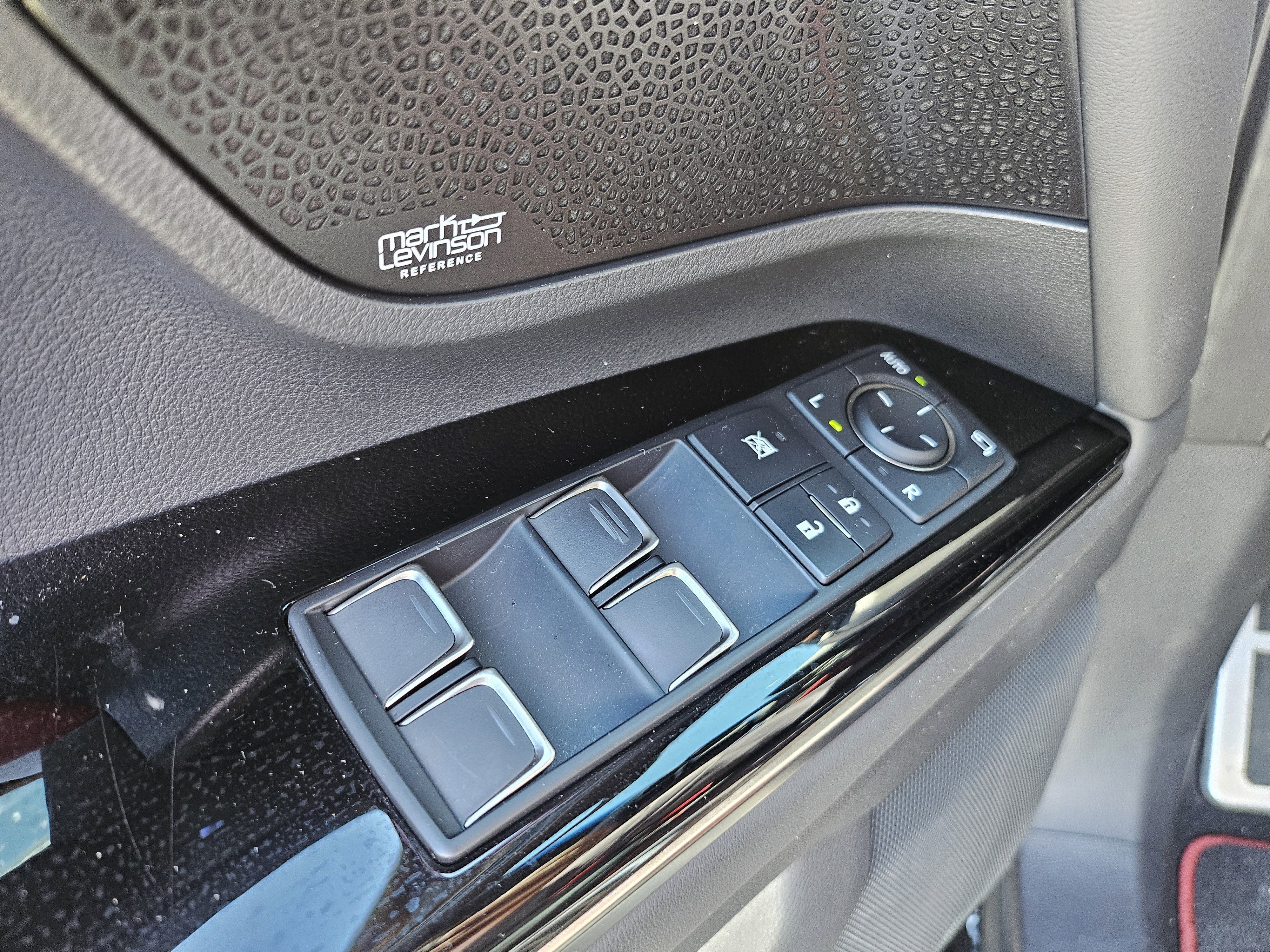Used 2024 Black Lexus 600 F SPORT image 15