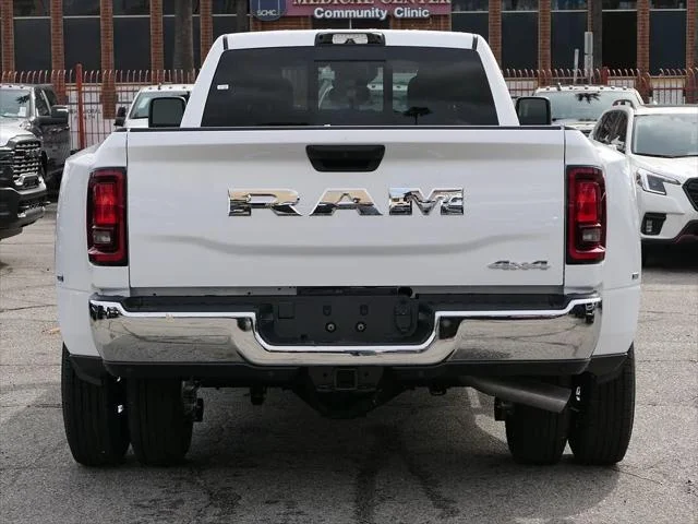 New 2026 Bright White Clear-Coat Exterior Paint RAM TRADESMAN image 5