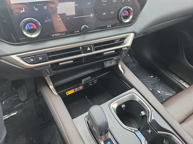 Used 2023 Iridium Lexus 350h Luxury image 23