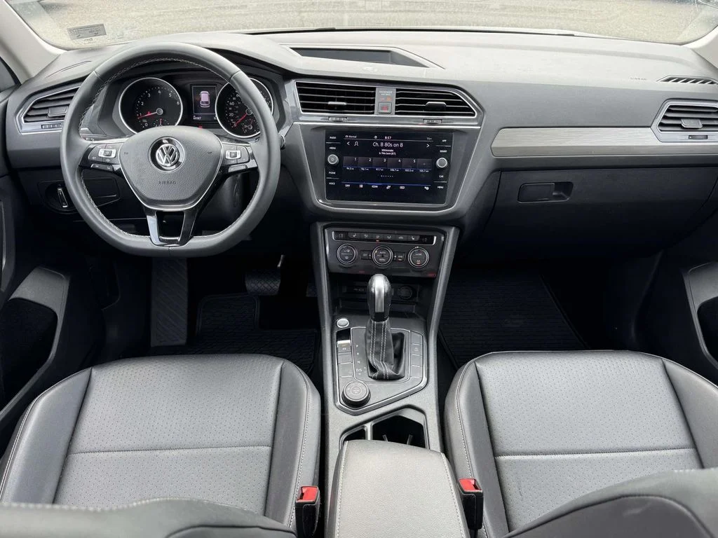 Used 2021 White Volkswagen 2.0T SE image 17