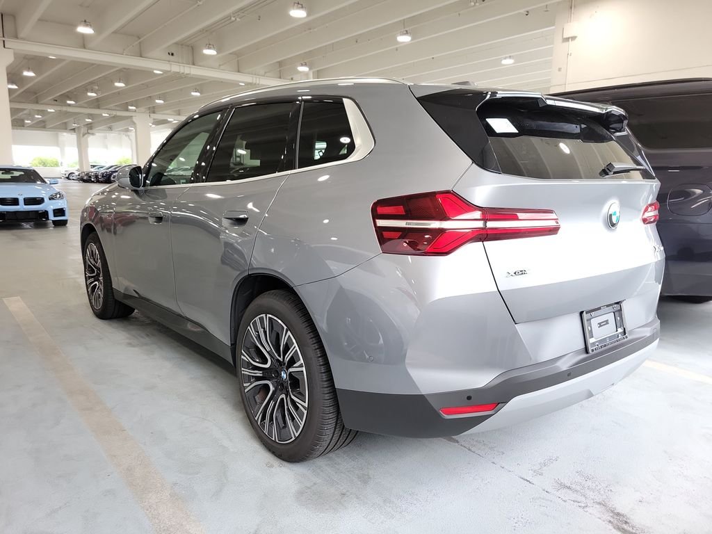 Used 2026 Skyscraper Grey Metallic BMW 30 xDrive image 4