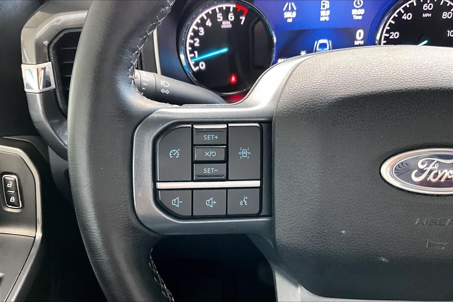 Used 2023 Oxford White Ford XLT image 24