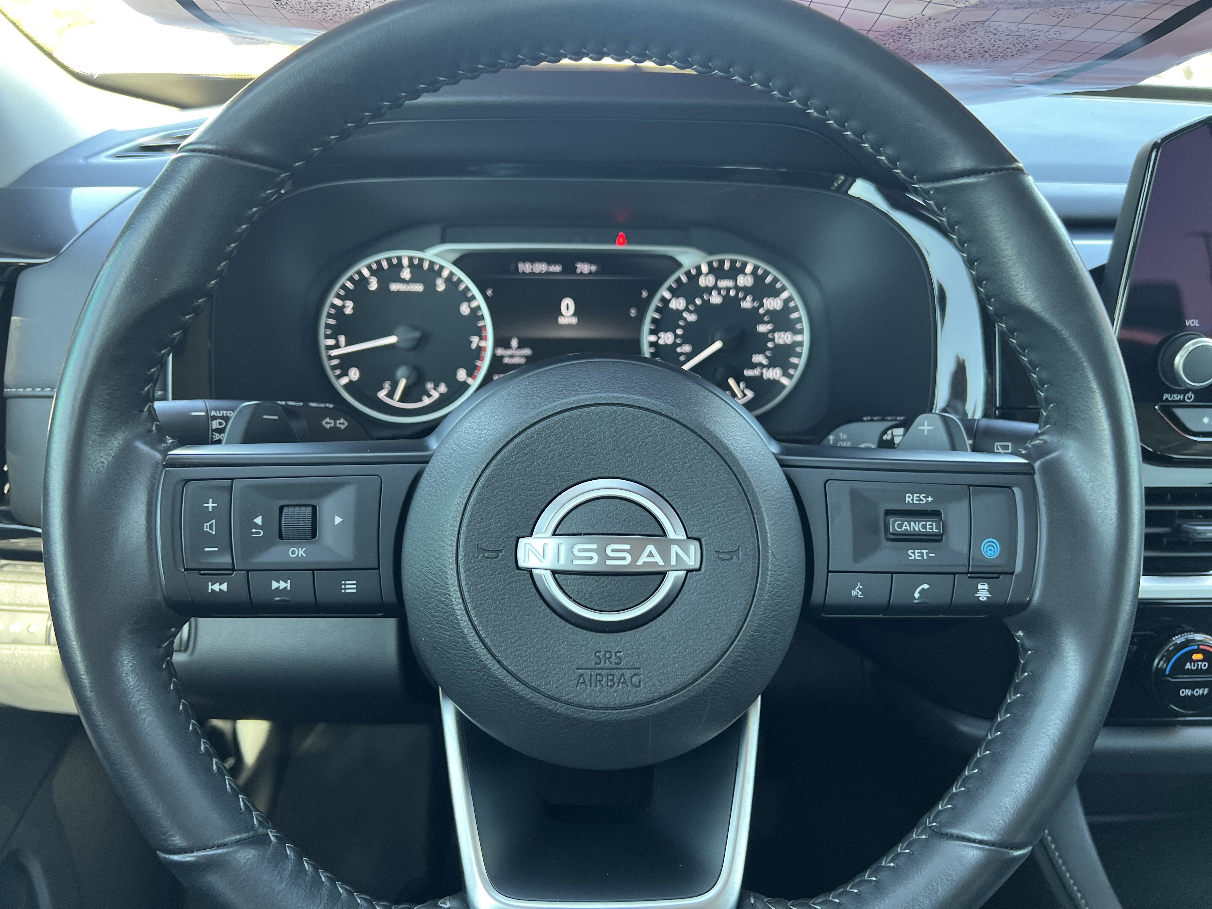 Used 2025 Deep Ocean Blue Pearl Nissan SV image 22