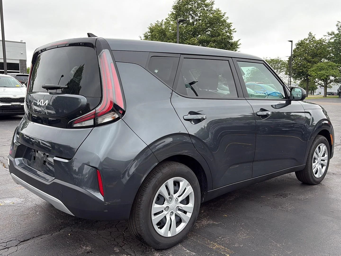 Certified Used 2025 Gravity Gray Kia LX image 14