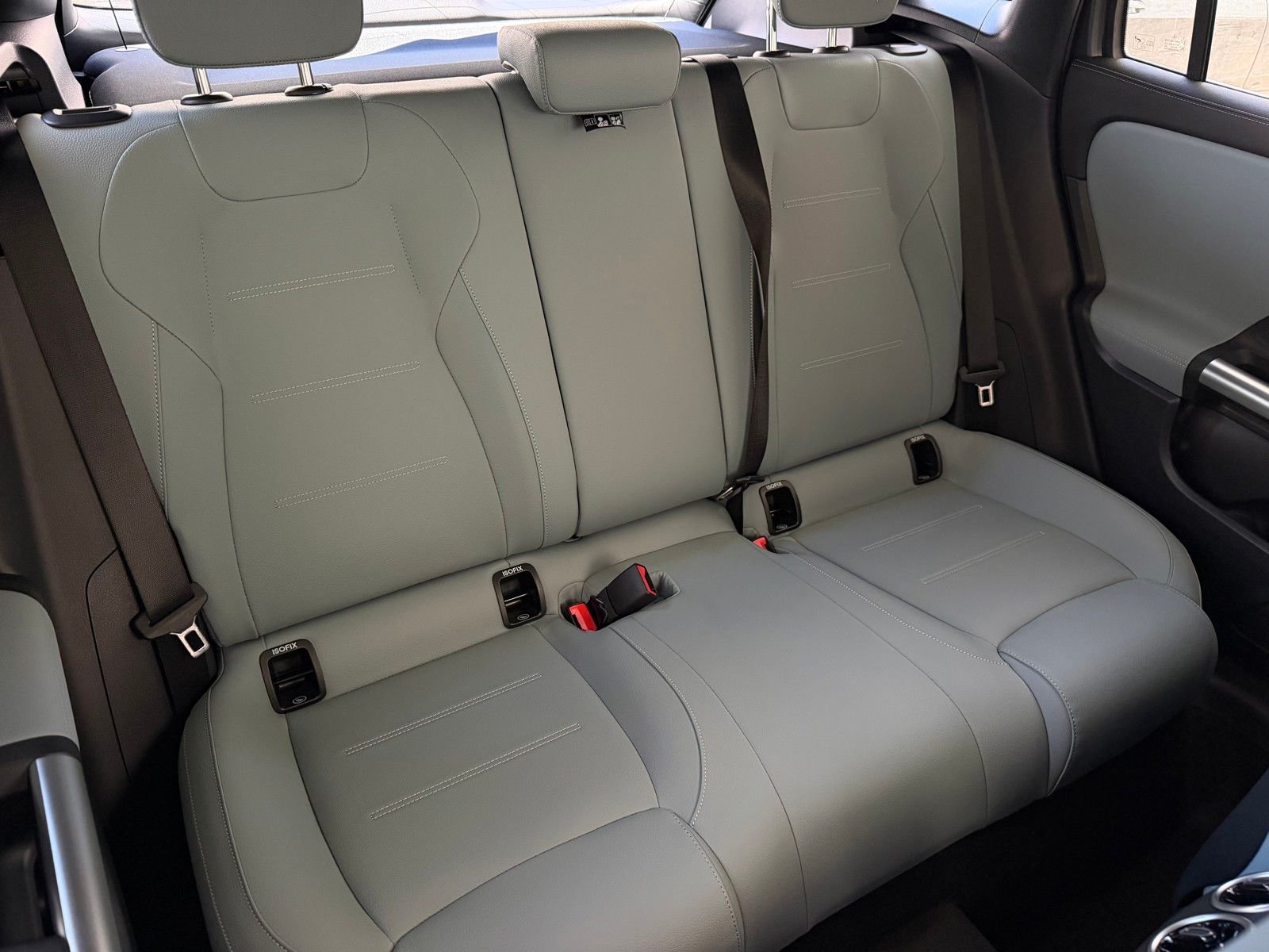 New 2026 Mountain Grey Metallic Mercedes-Benz GLA 250 image 16