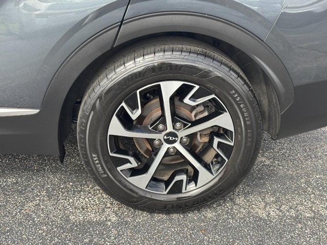 2024 Kia Sportage EX - Photo 9