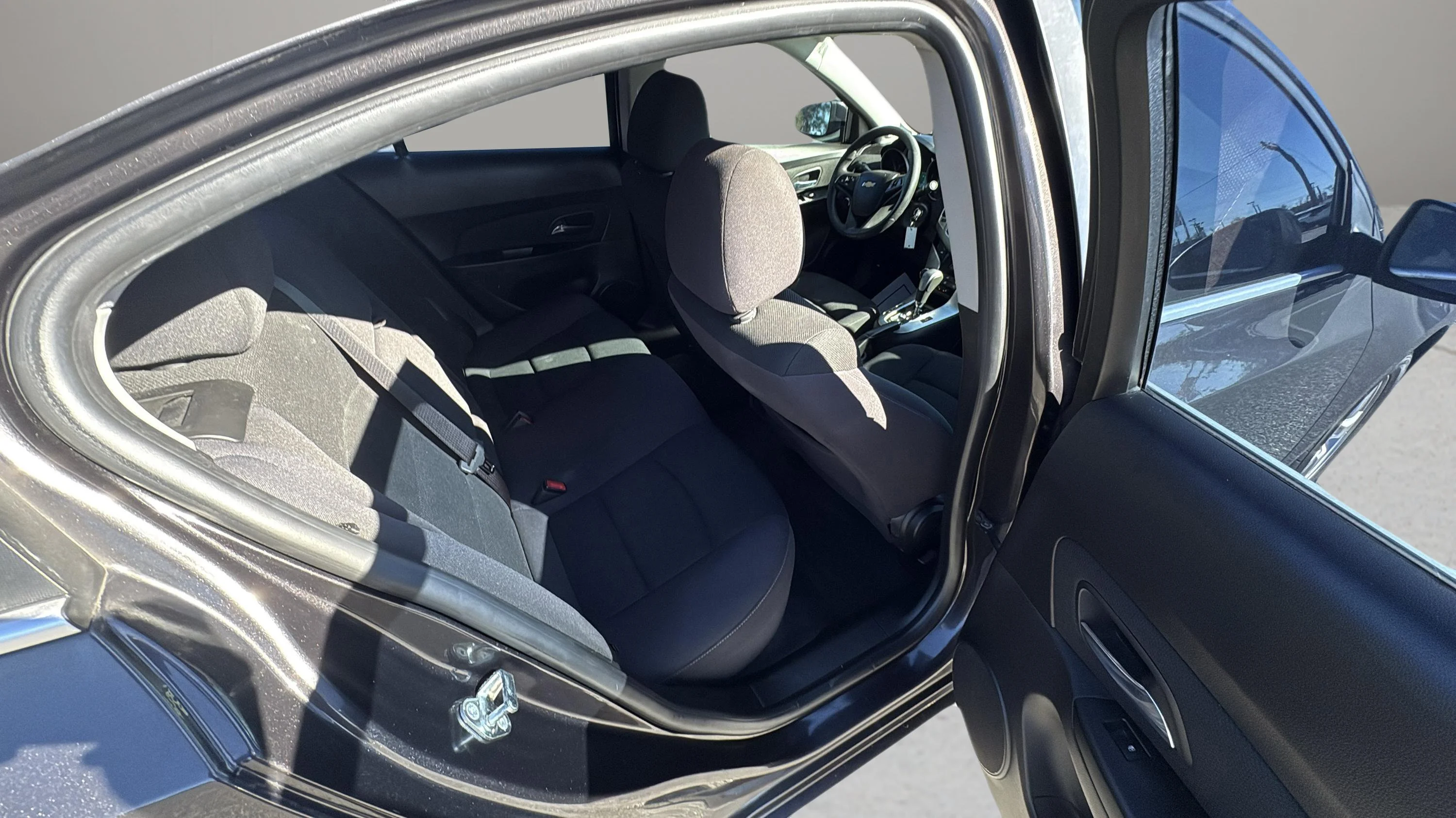 Used 2015 Tungsten Metallic Chevrolet LT image 15