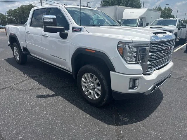 Used 2022 White GMC Denali image 6