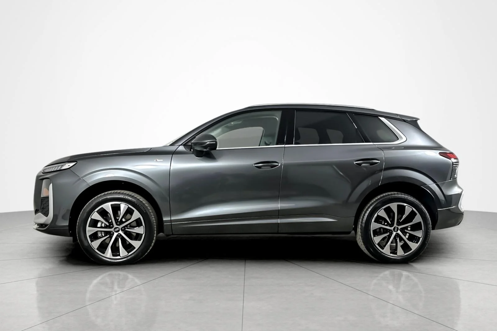 New 2026 Daytona Gray Pearl Effect Audi S line quattro image 3