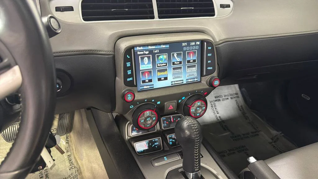 Used 2014 Summit White Chevrolet LT image 21